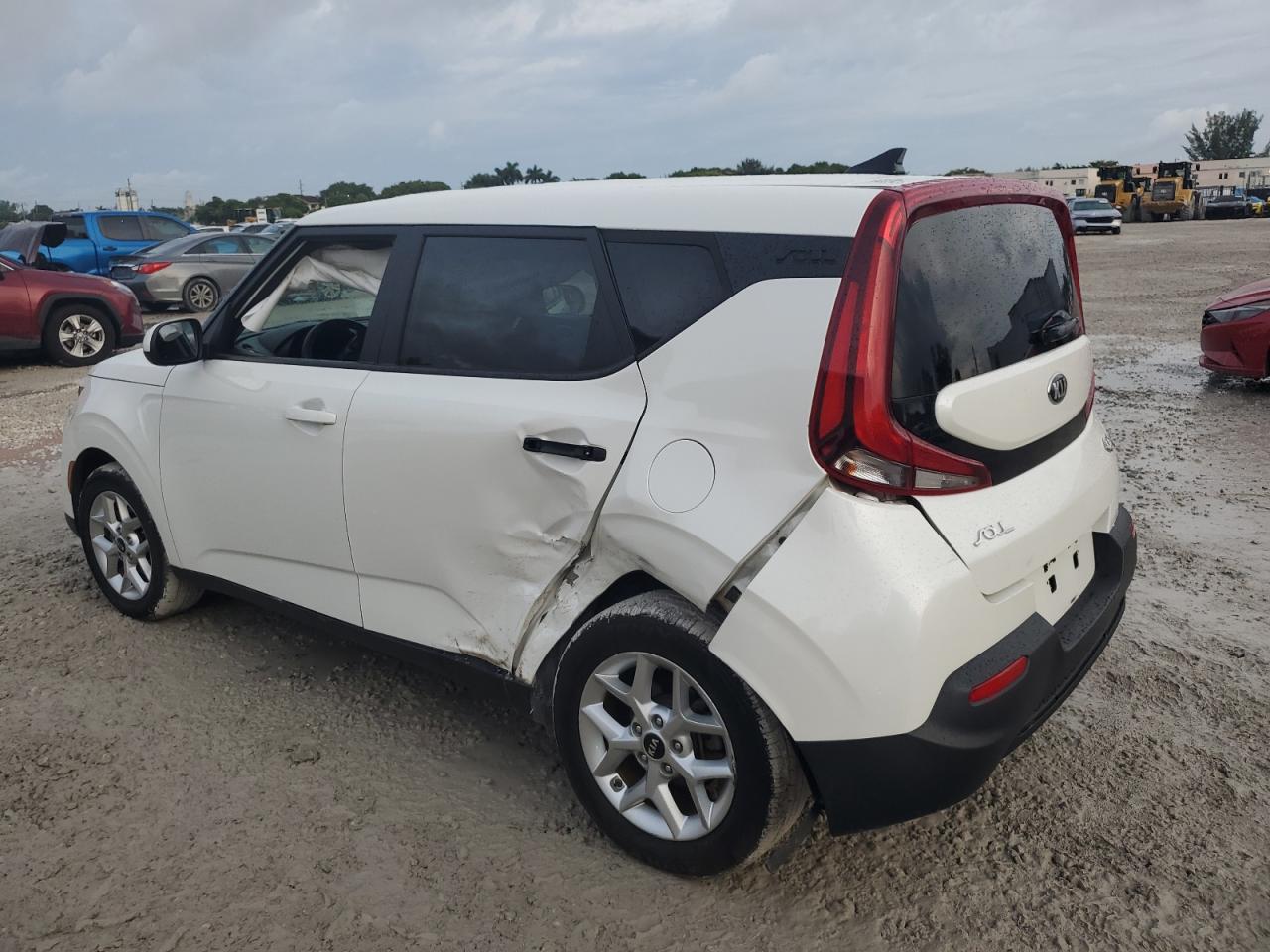2021 KIA Soul VIN KNDJ23AU3M7750037 Copart auction photo, side damage thumbnail 2