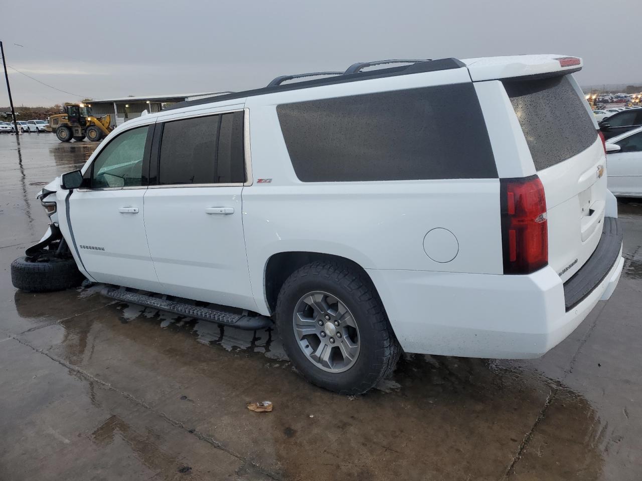 2016 Chevrolet Suburban VIN 1GNSKHKC3GR424228 Copart auction photo, front end damage thumbnail 2