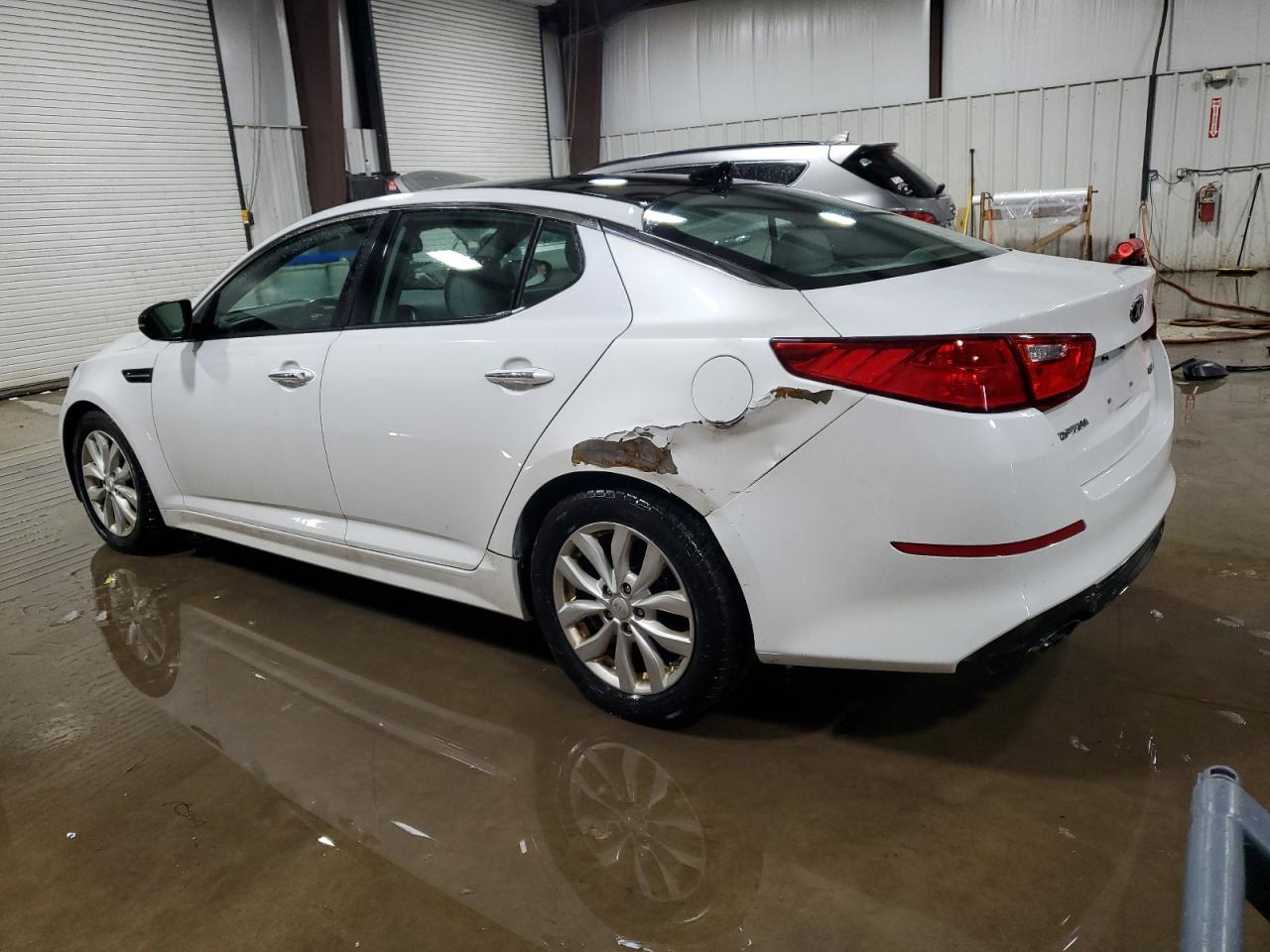 2014 KIA Optima VIN 5XXGN4A76EG285716 Copart auction photo, rear end damage thumbnail 2