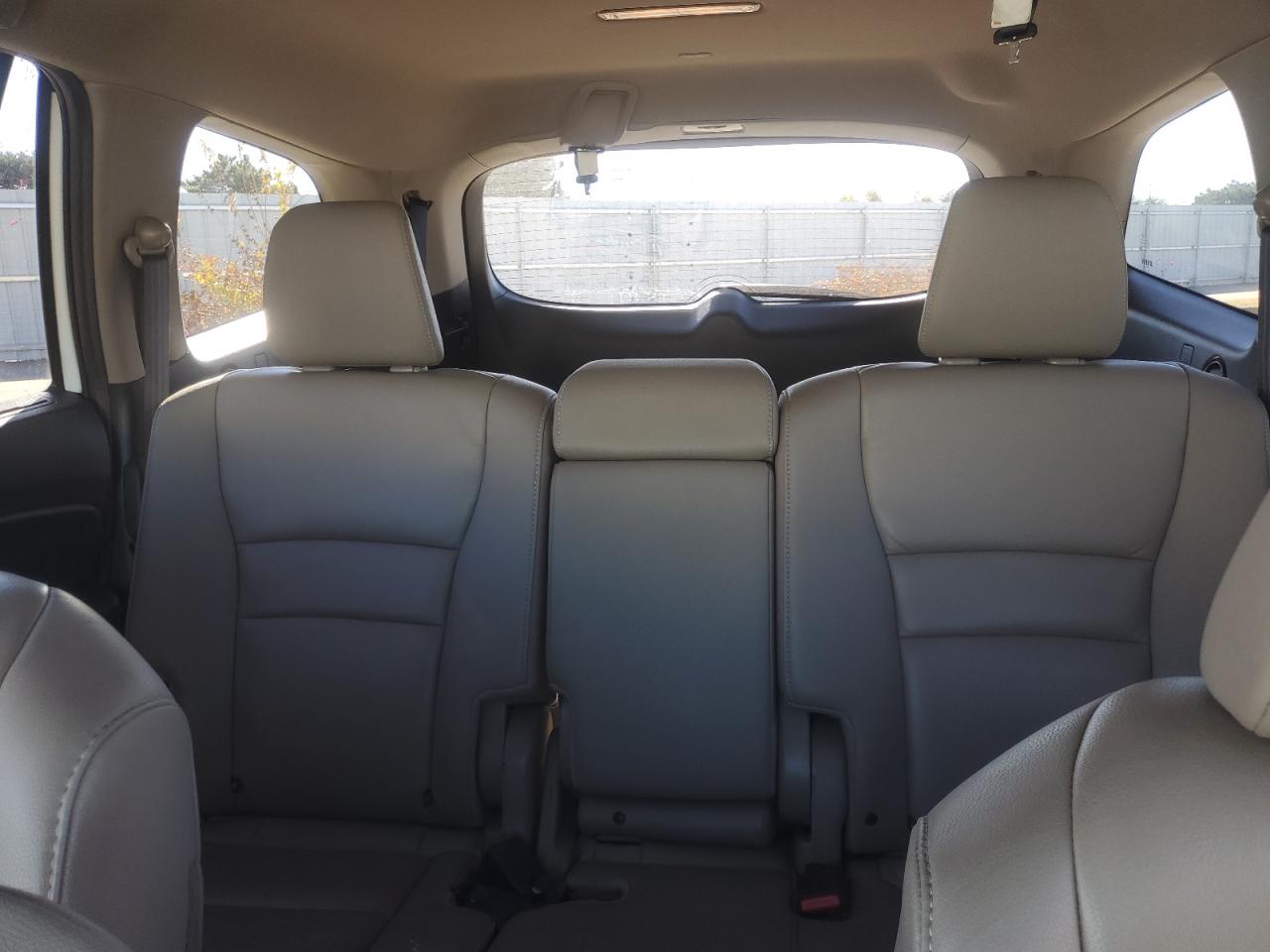 2021 Honda Pilot VIN 5FNYF5H58MB023743 Copart auction photo, hail / minor dent/scratches damage thumbnail 10