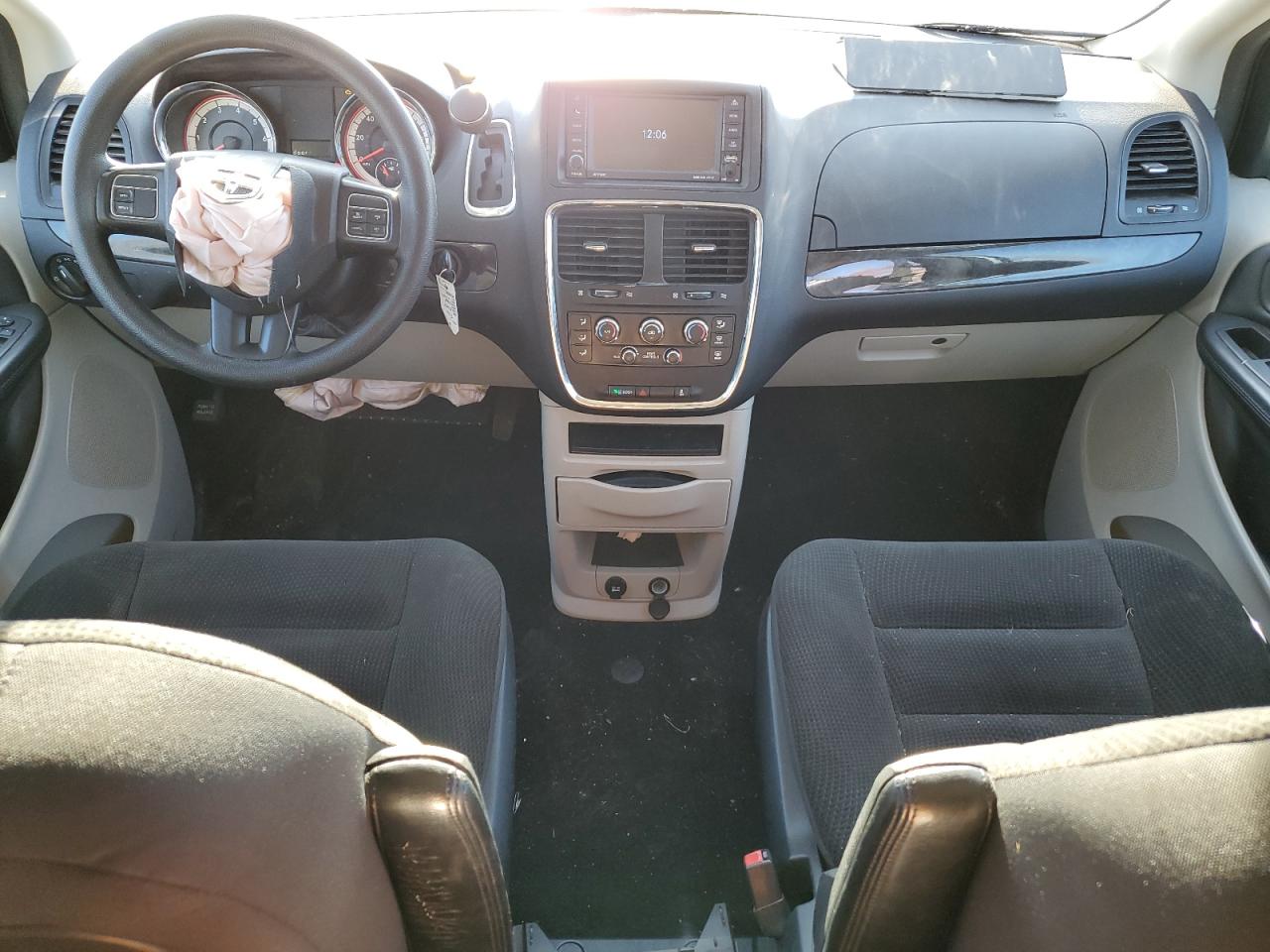 2018 Dodge Caravan VIN 2C4RDGBG8JR158415 Copart auction photo, front end damage thumbnail 8