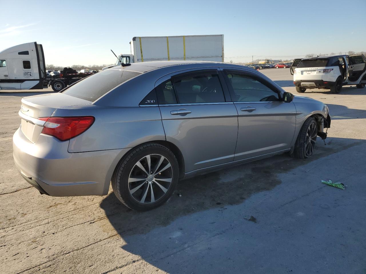 2014 Chrysler 200 VIN 1C3CCBBB7EN118138 Copart auction photo, front end damage thumbnail 3