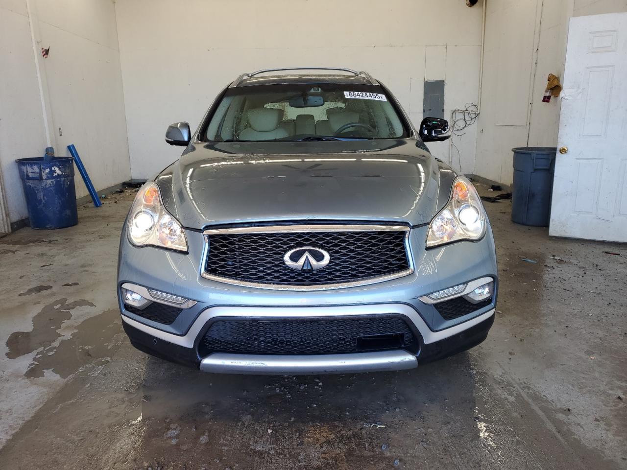 2017 Infiniti QX50 VIN JN1BJ0RR4HM400030 Copart auction photo, rear end / minor dent/scratches damage thumbnail 5