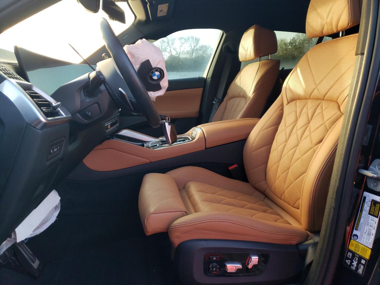 2024 BMW X6 VIN 5UX33EX06R9U42036 Copart auction photo, front end / minor dent/scratches damage thumbnail 7