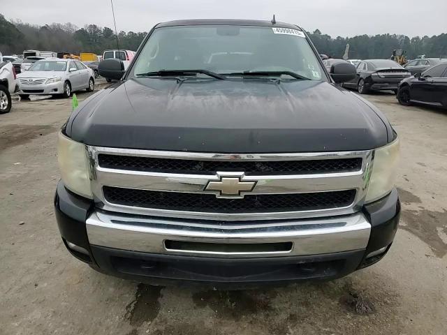 2011 Chevrolet Silverado VIN 1GCRKSE31BZ154781 Copart auction photo, water/flood / side damage thumbnail 11