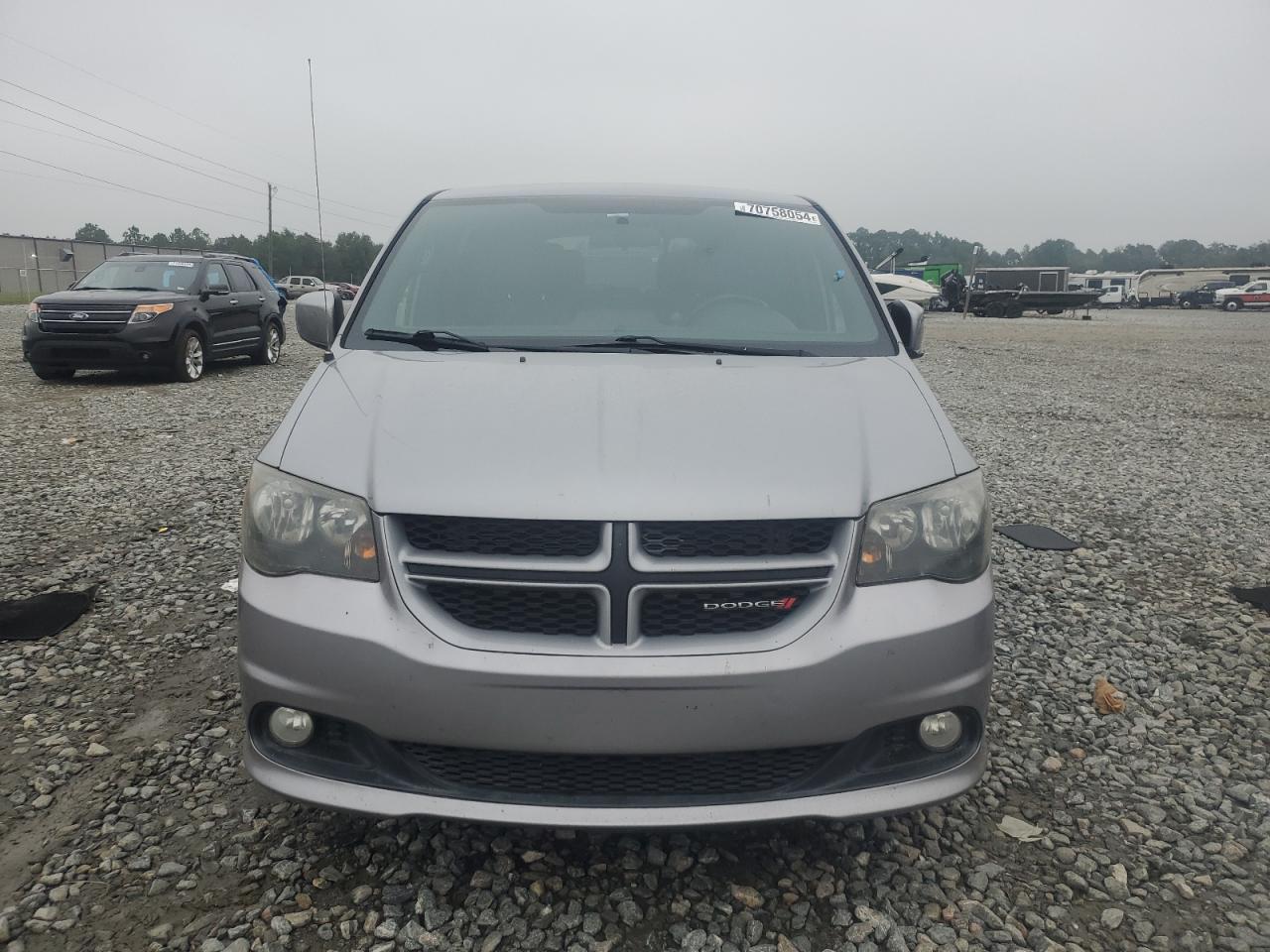 2014 Dodge Caravan VIN 2C4RDGEG5ER178431 Copart auction photo, vandalism / minor dent/scratches damage thumbnail 5