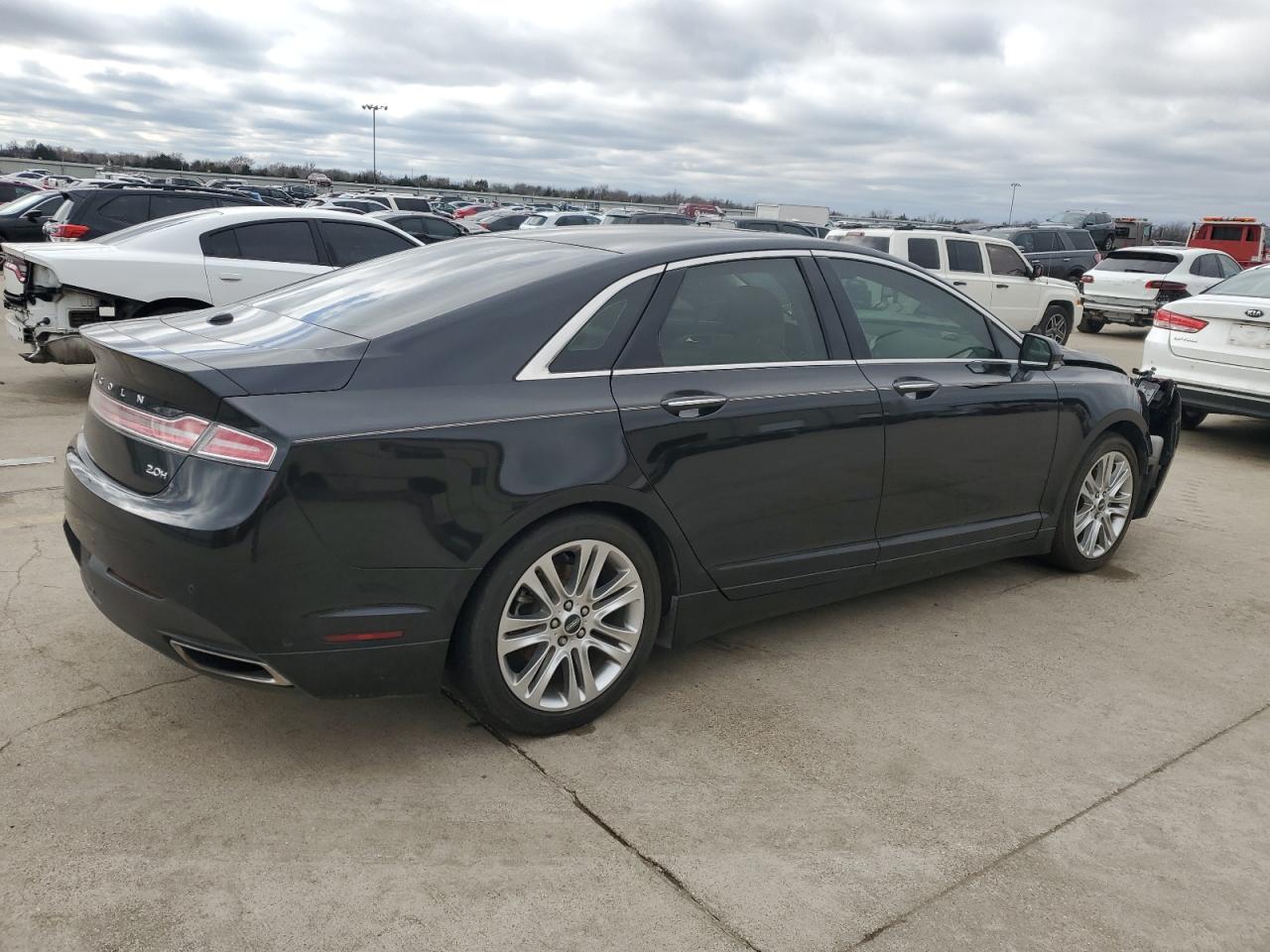 2014 Lincoln MKZ VIN 3LN6L2LU3ER817932 Copart auction photo, front end damage thumbnail 3