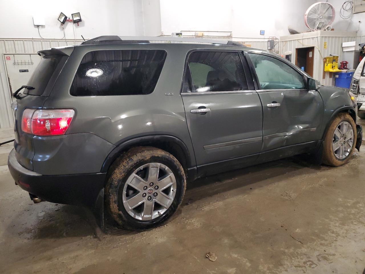 2010 GMC Acadia VIN 1GKLRMED6AJ257055 Copart auction photo, front end / side damage thumbnail 3