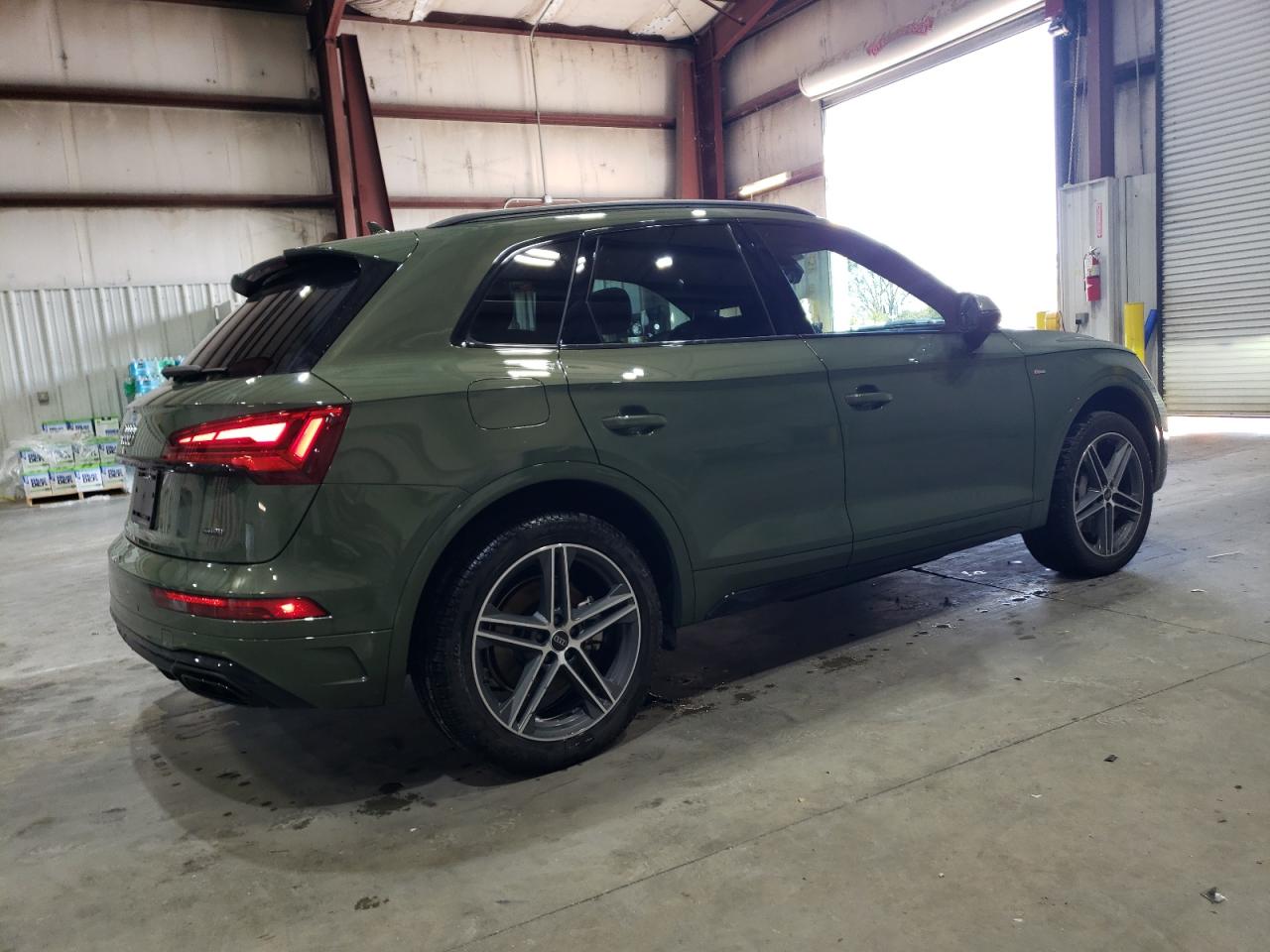 2023 Audi Q5 VIN WA1E2BFY4P2191696 Copart auction photo, side / front end damage thumbnail 3