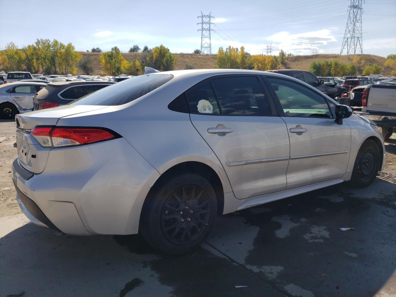 2020 Toyota Corolla VIN 5YFEPRAE0LP136753 Copart auction photo, front end / side damage thumbnail 3