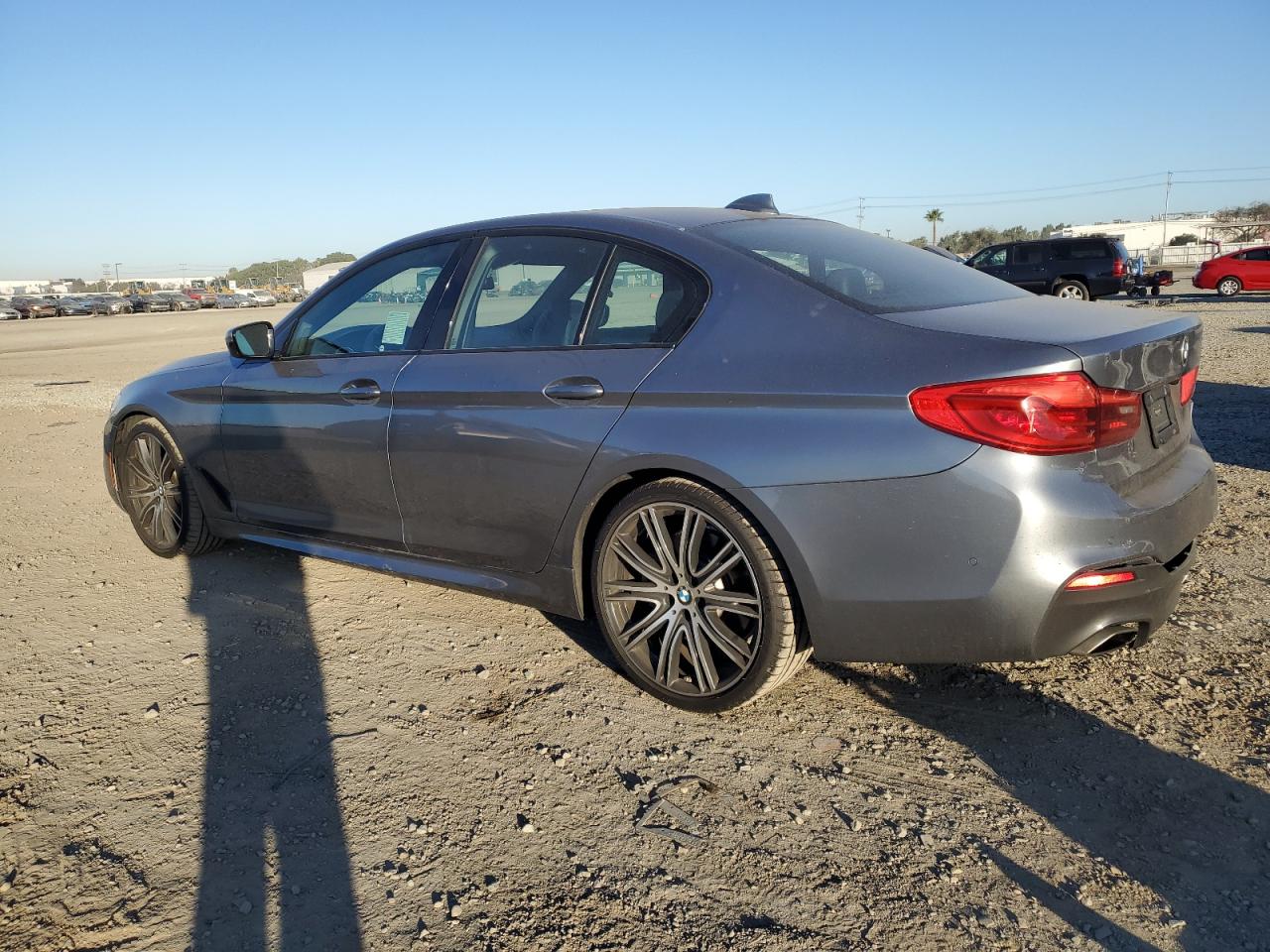 2019 BMW 5er VIN WBAJE5C55KWW20754 Copart auction photo, all over damage thumbnail 2