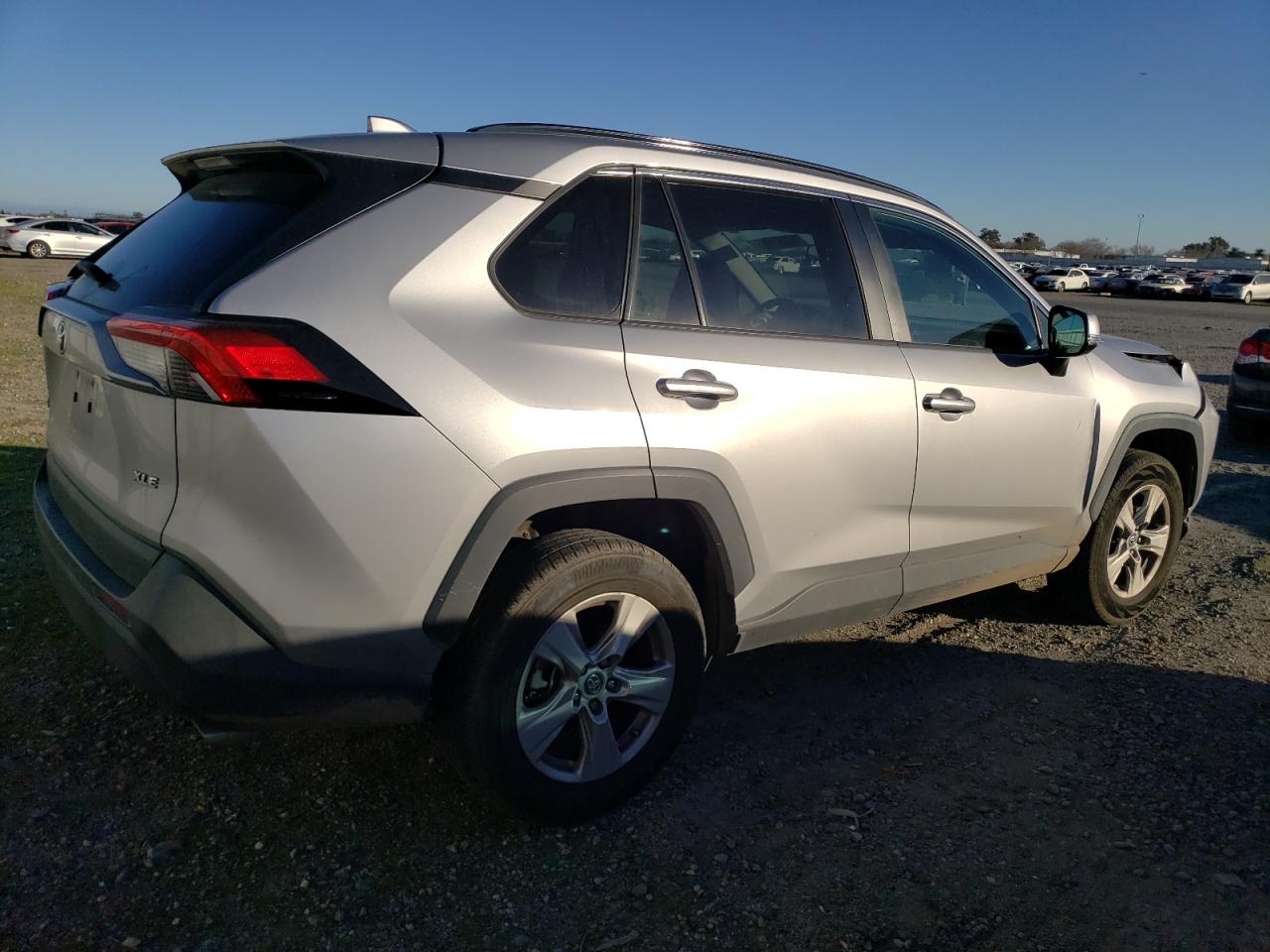 2019 Toyota RAV 4 VIN 2T3W1RFV9KC001923 Copart auction photo, front end / side damage thumbnail 3