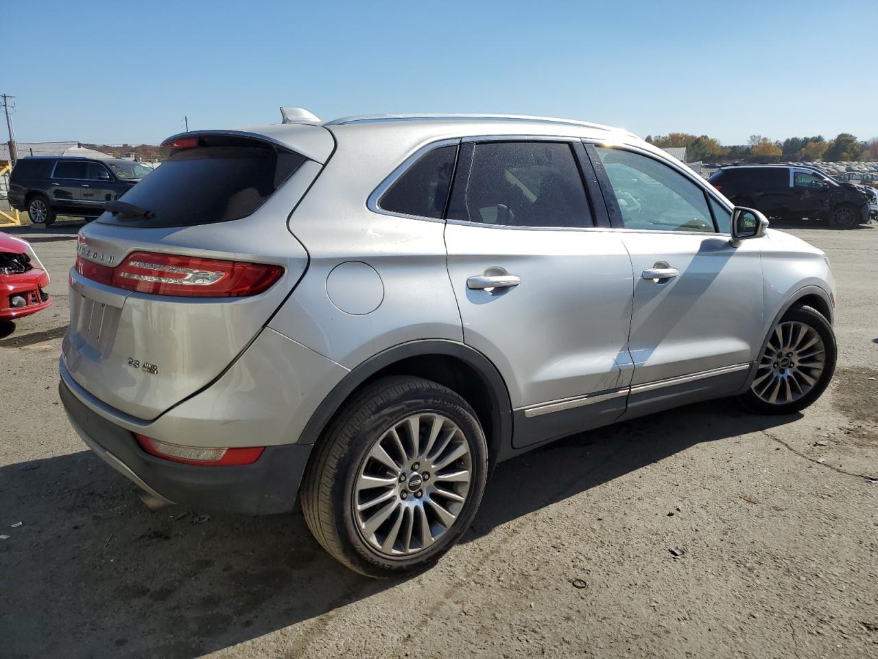 2016 Lincoln MKC VIN 5LMTJ3DH3GUJ05560 Copart auction photo, front end / rear end damage thumbnail 3