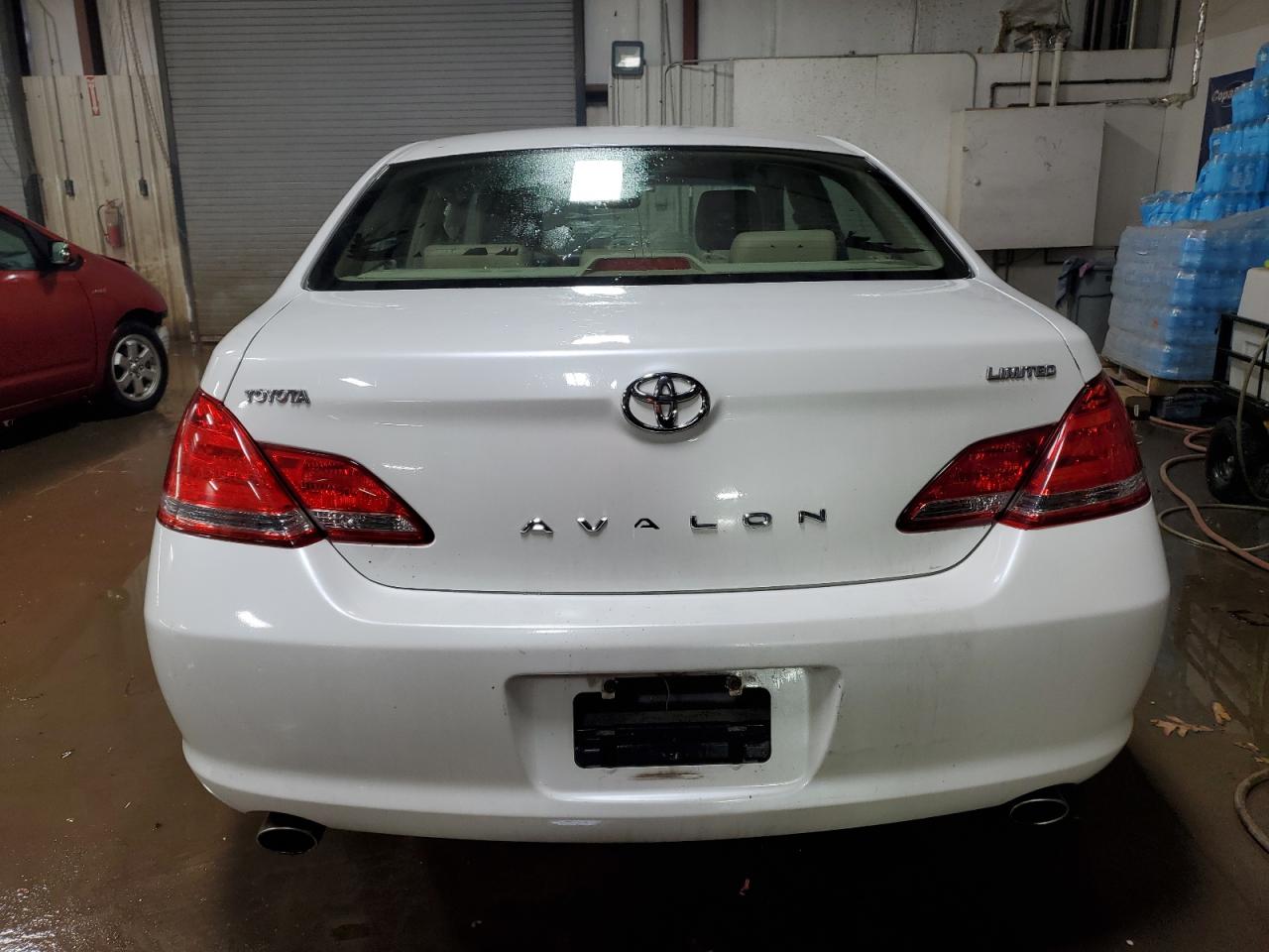 2005 Toyota Avalon VIN 4T1BK36B25U041707 Copart auction photo, side / rear end damage thumbnail 6