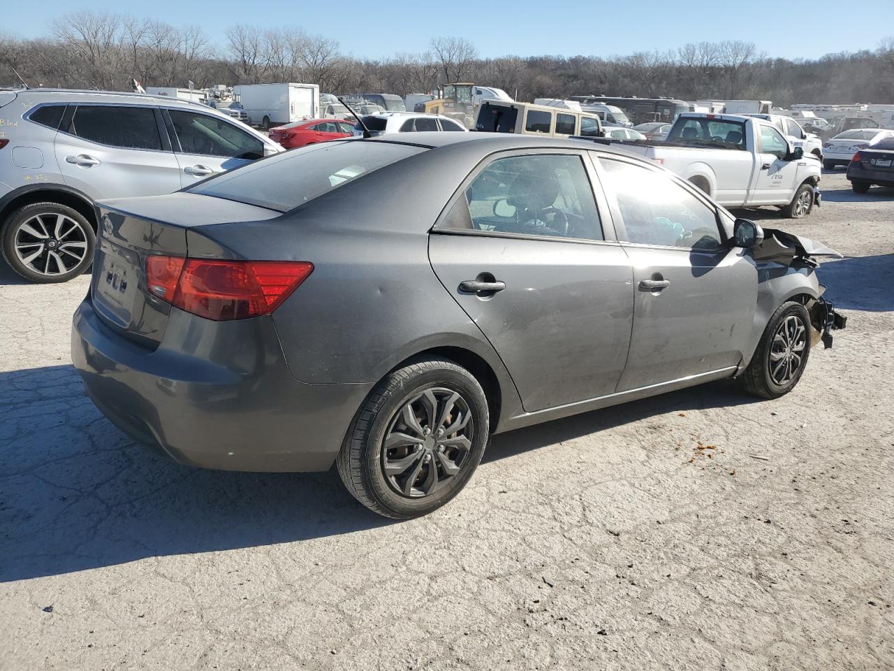 2013 KIA Forte VIN KNAFU4A29D5732655 Copart auction photo, all over / minor dent/scratches damage thumbnail 3