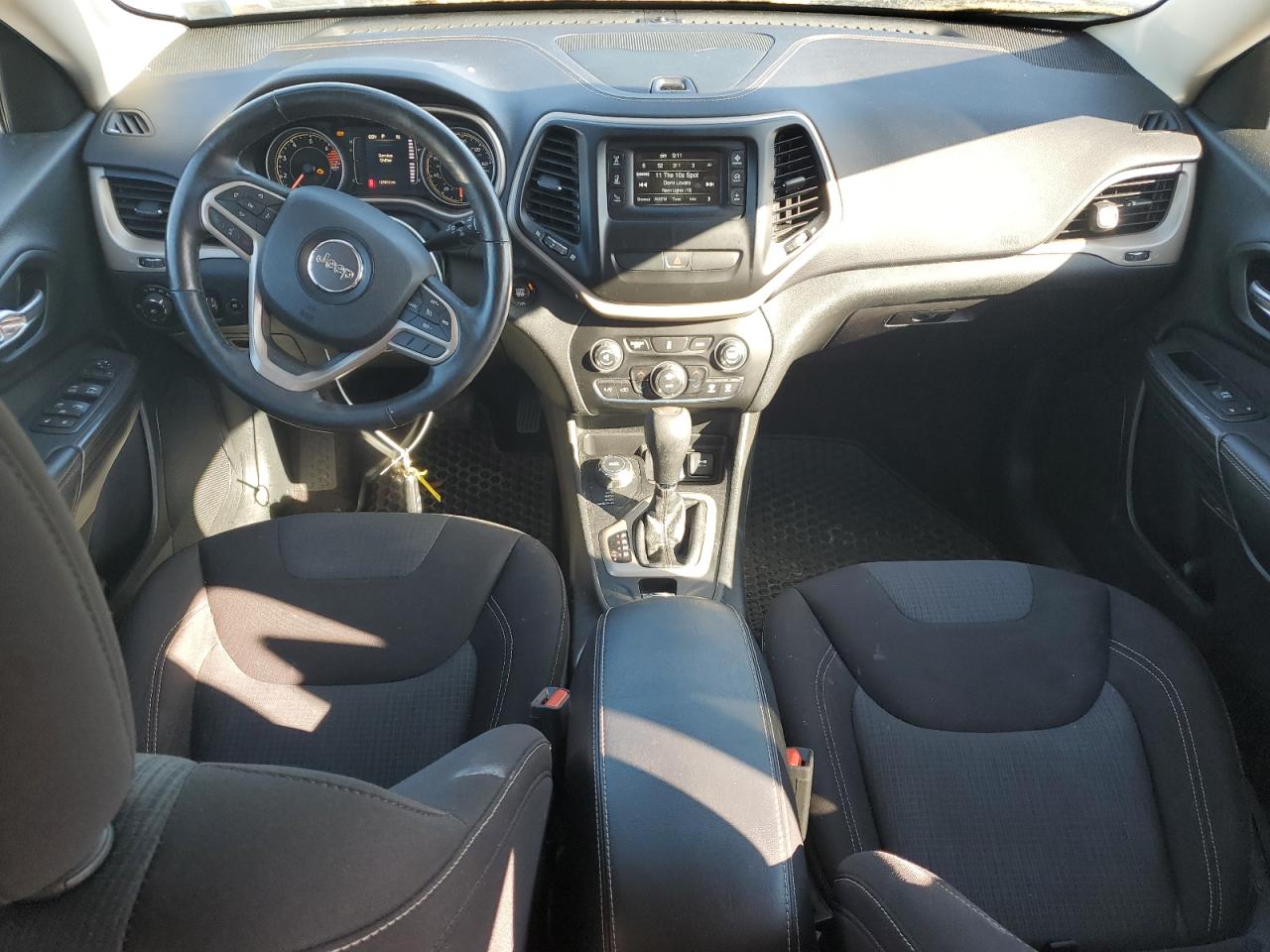 2017 Jeep Grand Cherokee VIN 1C4PJMCB8HW562155 Copart auction photo, side / front end damage thumbnail 8