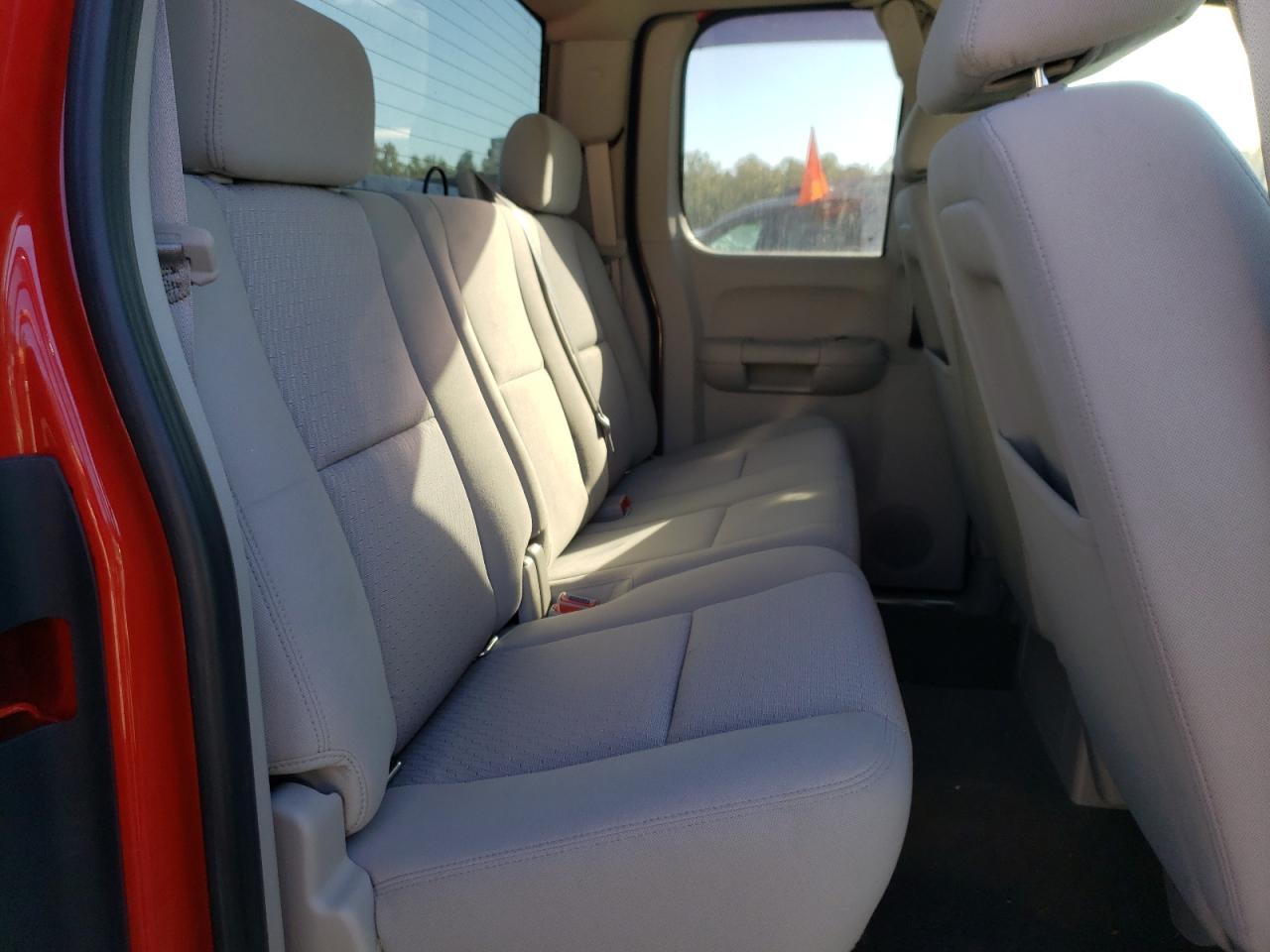 2011 GMC Sierra VIN 1GT220CG7BZ195752 Copart auction photo, top/roof damage thumbnail 10