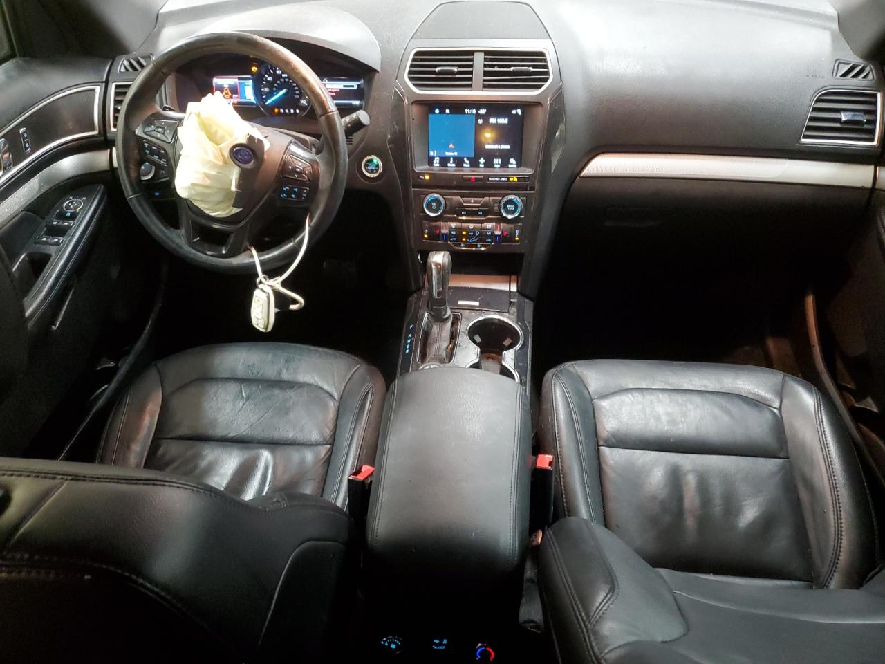 2017 Ford Explorer VIN 1FM5K8D89HGD39014 Copart auction photo, front end / side damage thumbnail 8