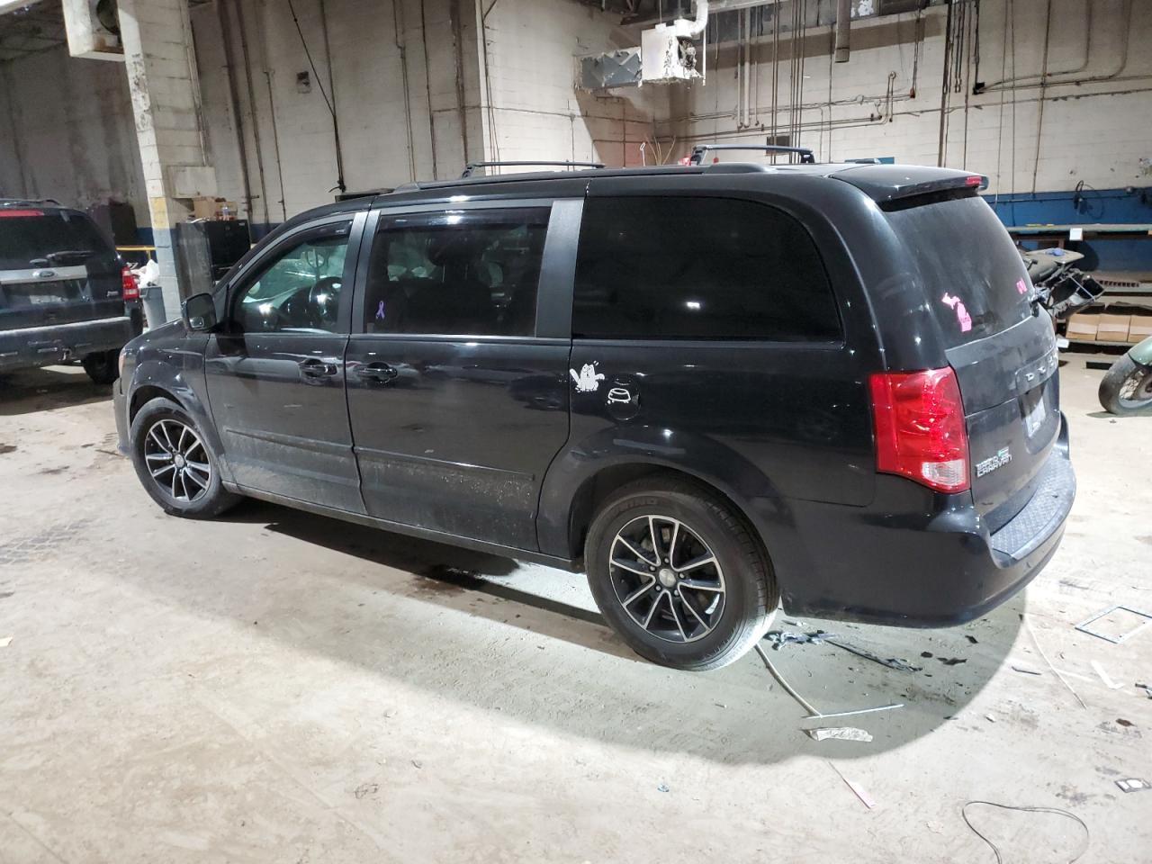 2017 Dodge Caravan VIN 2C4RDGEG2HR806093 Copart auction photo, front end damage thumbnail 2