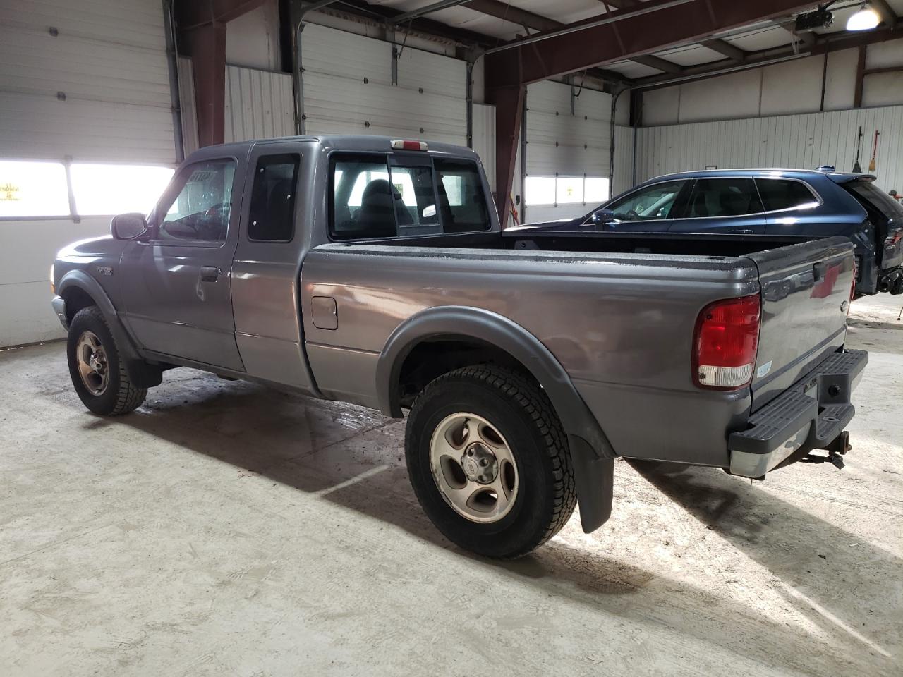 2000 Ford Ranger VIN 1FTZR15X2YPB56245 Copart auction photo, frame damage / normal wear damage thumbnail 2