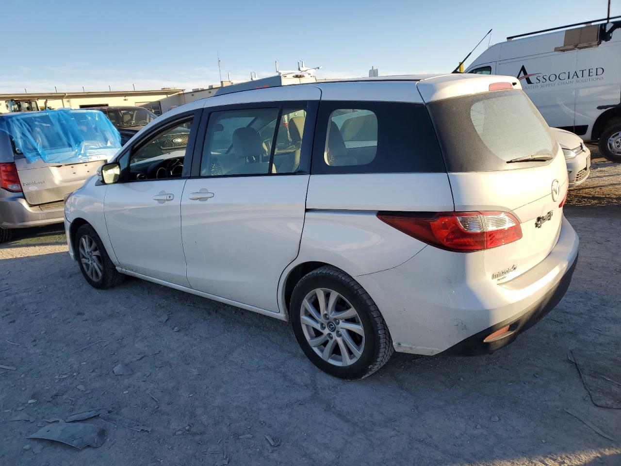 2014 Mazda 5 VIN JM1CW2BL9E0176373 Copart auction photo, front end / minor dent/scratches damage thumbnail 2