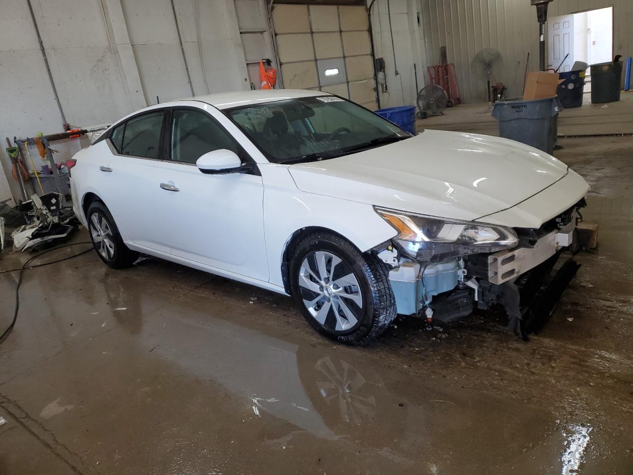 2020 Nissan Altima VIN 1N4BL4BV0LC262741 Copart auction photo, front end / side damage thumbnail 4