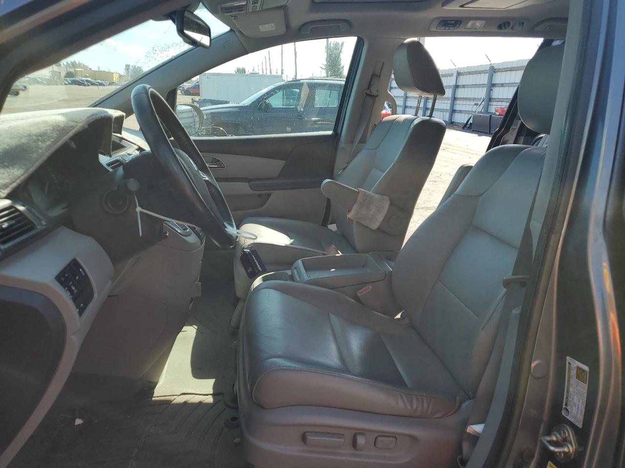 2014 Honda Odyssey VIN 5FNRL5H94EB051038 Copart auction photo, side / rear end damage thumbnail 7