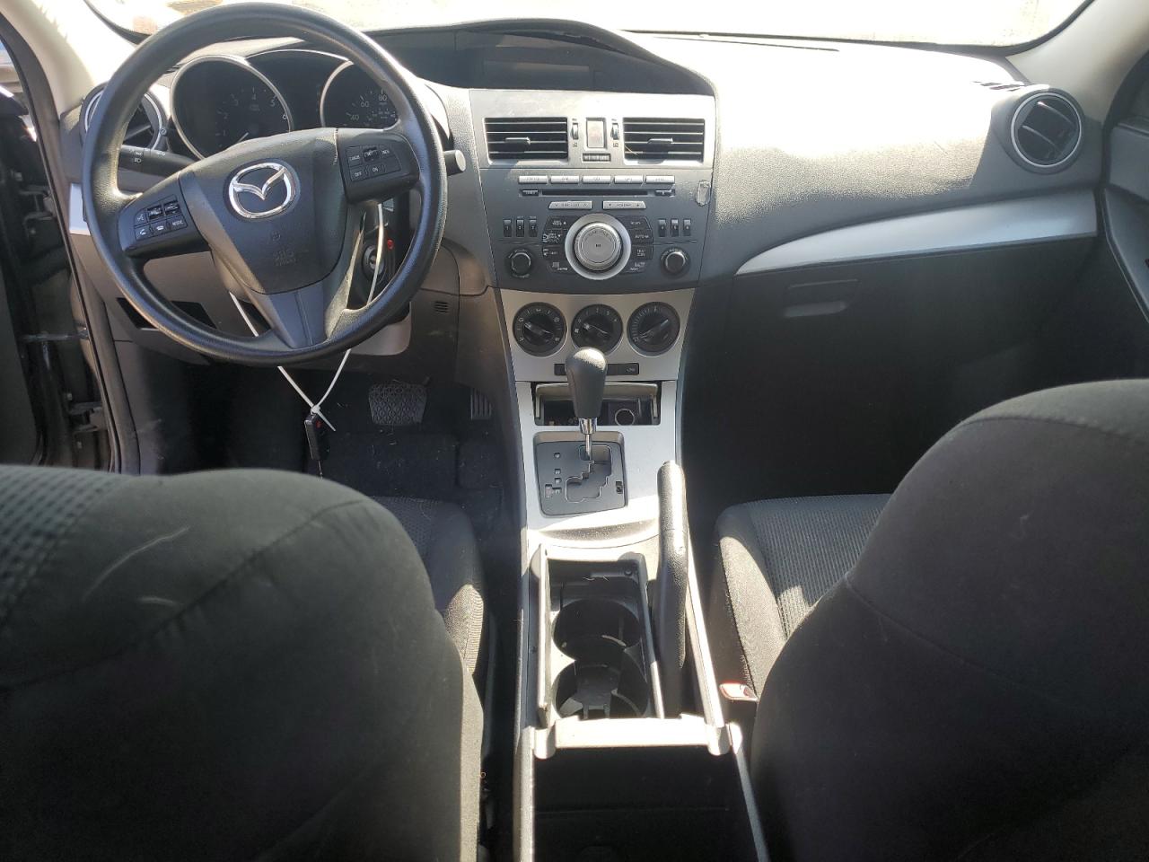 2011 Mazda 3 VIN JM1BL1VG2B1434610 Copart auction photo, front end damage thumbnail 8