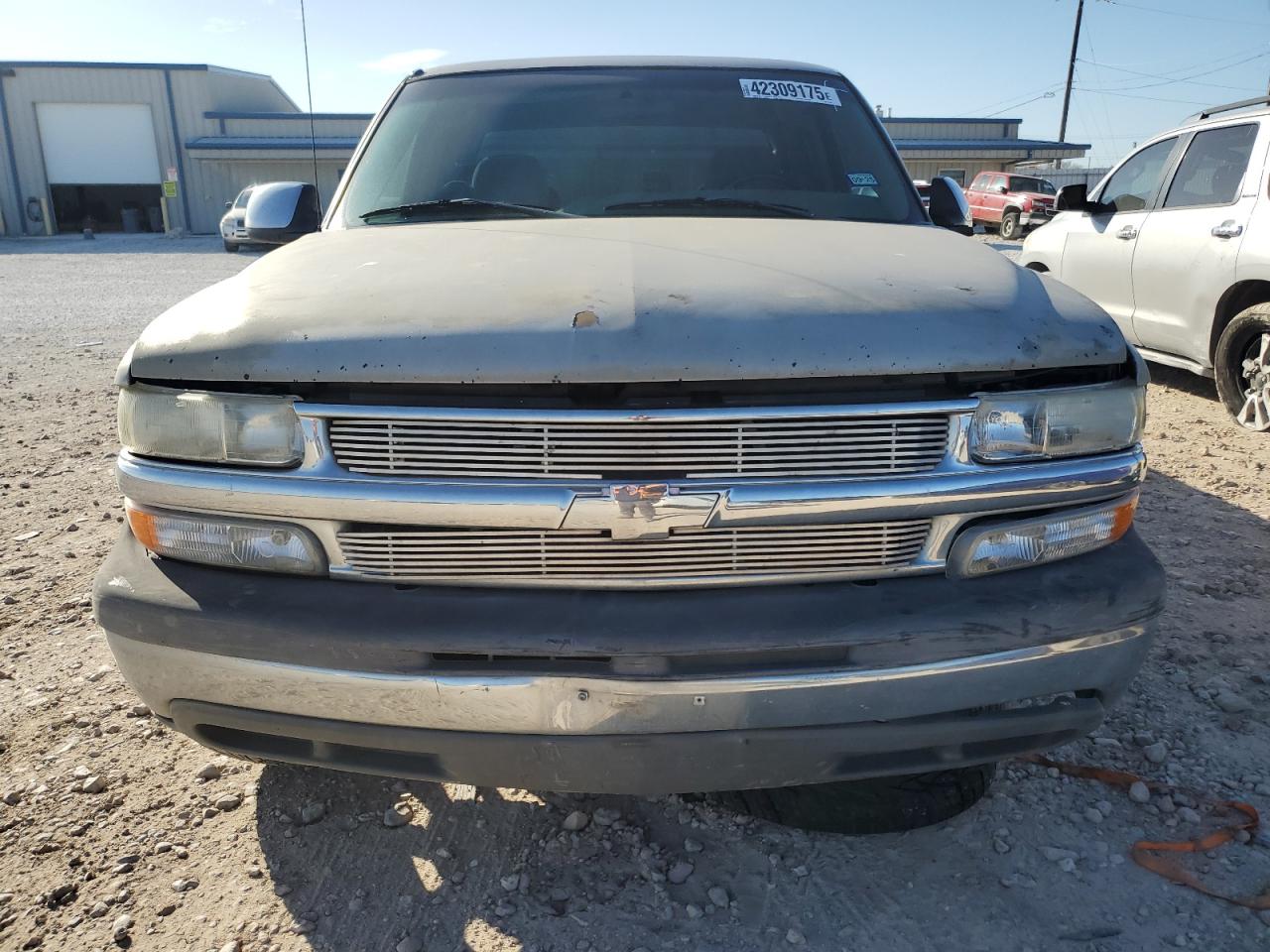 2002 Chevrolet Silverado VIN 2GCEC19V421411944 Copart auction photo, front end / rear end damage thumbnail 5