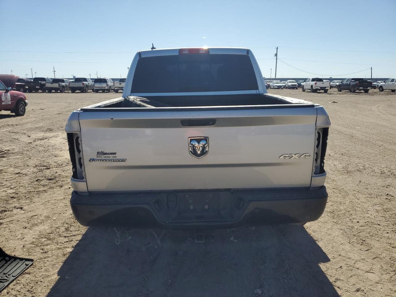 2016 RAM 1500 VIN 1C6RR7LT0GS171199 Copart auction photo, partial repair / side damage thumbnail 6