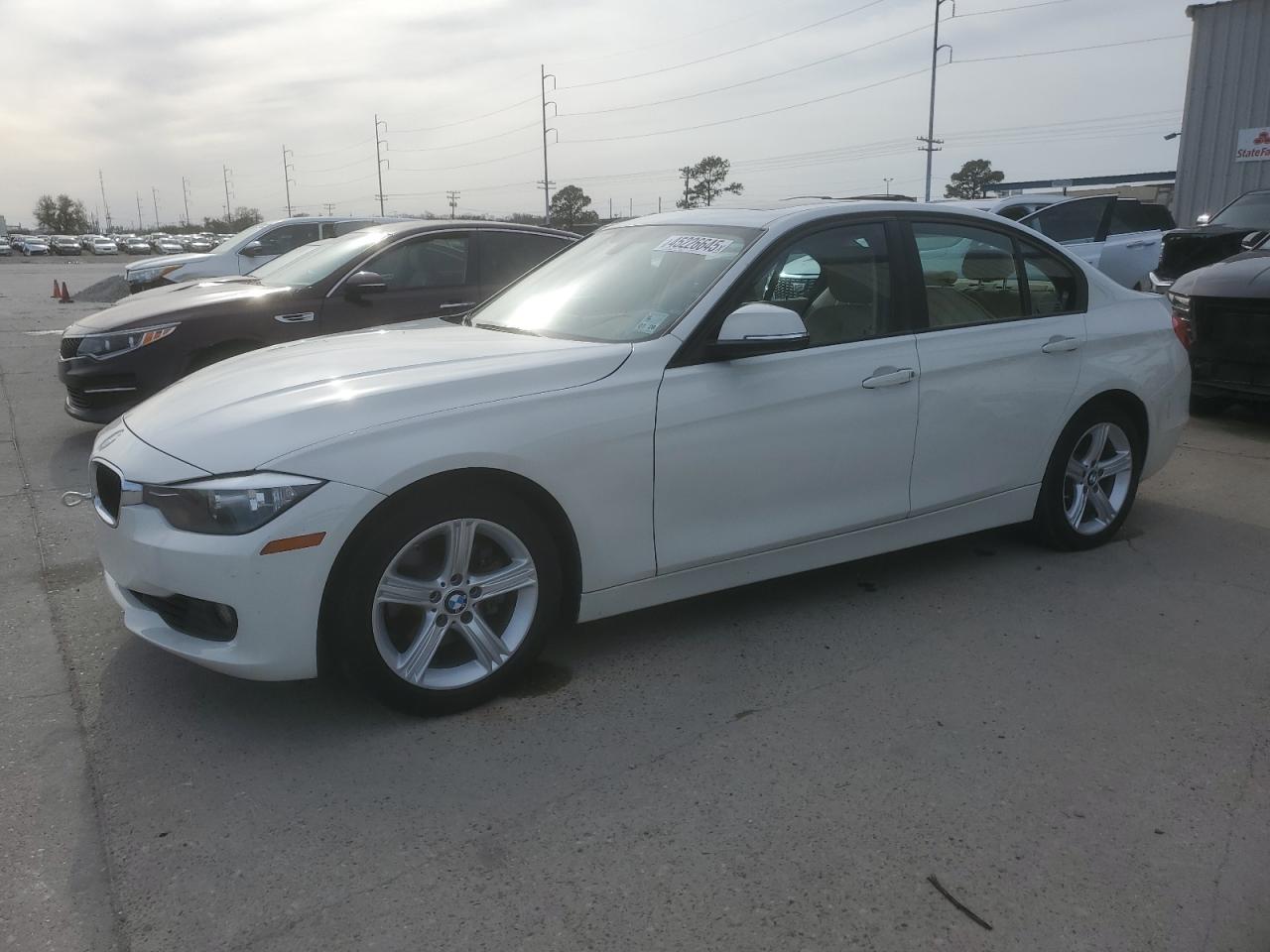 2014 BMW 3er VIN WBA3A5G52ENP28418
