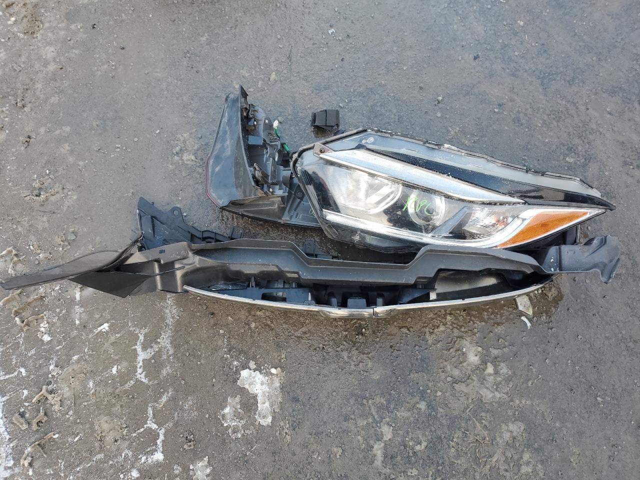 2021 Honda HR-V VIN 3CZRU6H39MM735618 Copart auction photo, front end / rear end damage thumbnail 12