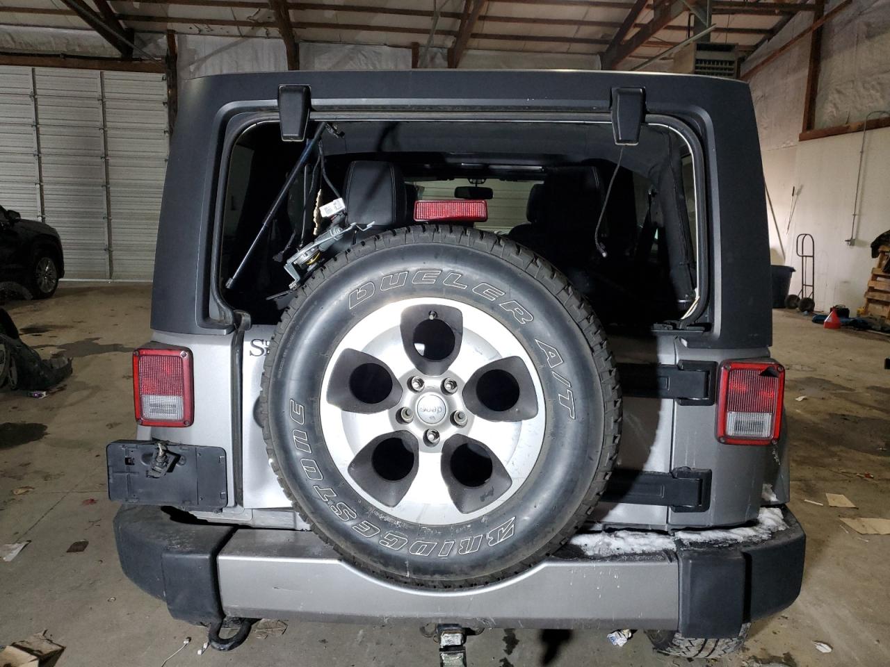 2017 Jeep Wrangler VIN 1C4HJWEG0HL526552 Copart auction photo, rear end / undercarriage damage thumbnail 6