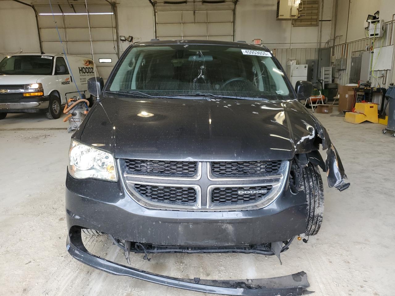 2012 Dodge Caravan VIN 2C4RDGCG5CR141752 Copart auction photo, front end / minor dent/scratches damage thumbnail 5