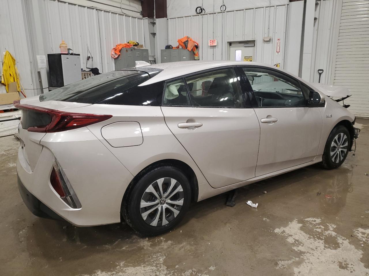 2020 Toyota Prius VIN JTDKARFP7L3134022 Copart auction photo, front end / rear end damage thumbnail 3