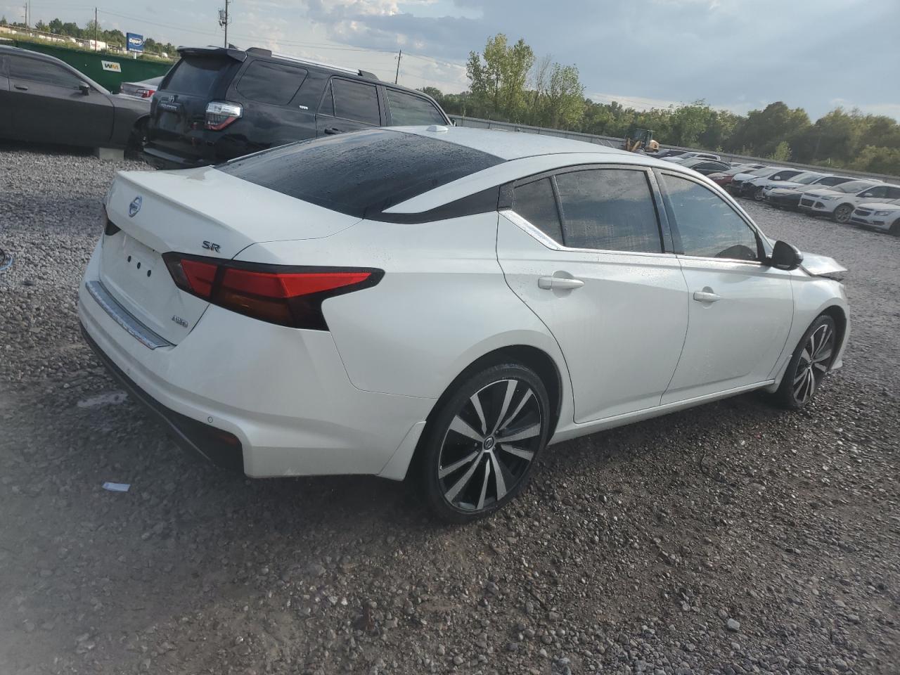 2021 Nissan Altima VIN 1N4BL4CW0MN354123 Copart auction photo, front end damage thumbnail 3