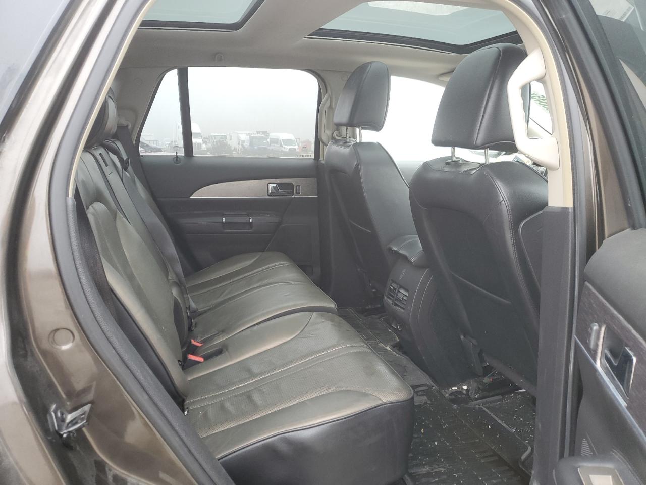 2011 Lincoln MKX VIN 2LMDJ8JK9BBJ15808 Copart auction photo, front end damage thumbnail 11