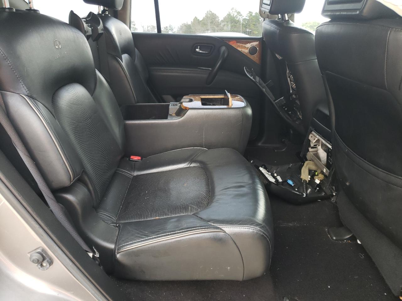 2011 Infiniti QX56 VIN JN8AZ2NF4B9500152 Copart auction photo, front end / rear end damage thumbnail 11