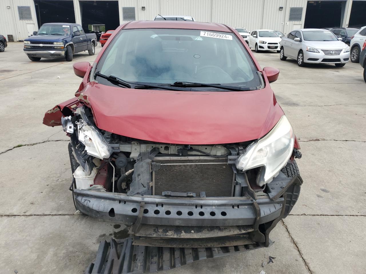 2015 Nissan Versa VIN 3N1CE2CP0FL385190 Copart auction photo, front end damage thumbnail 5
