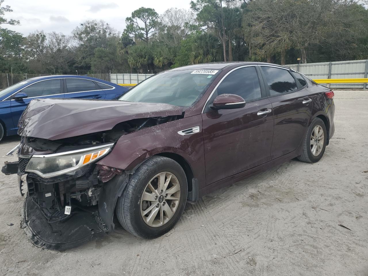 2018 KIA Optima VIN 5XXGT4L36JG217815