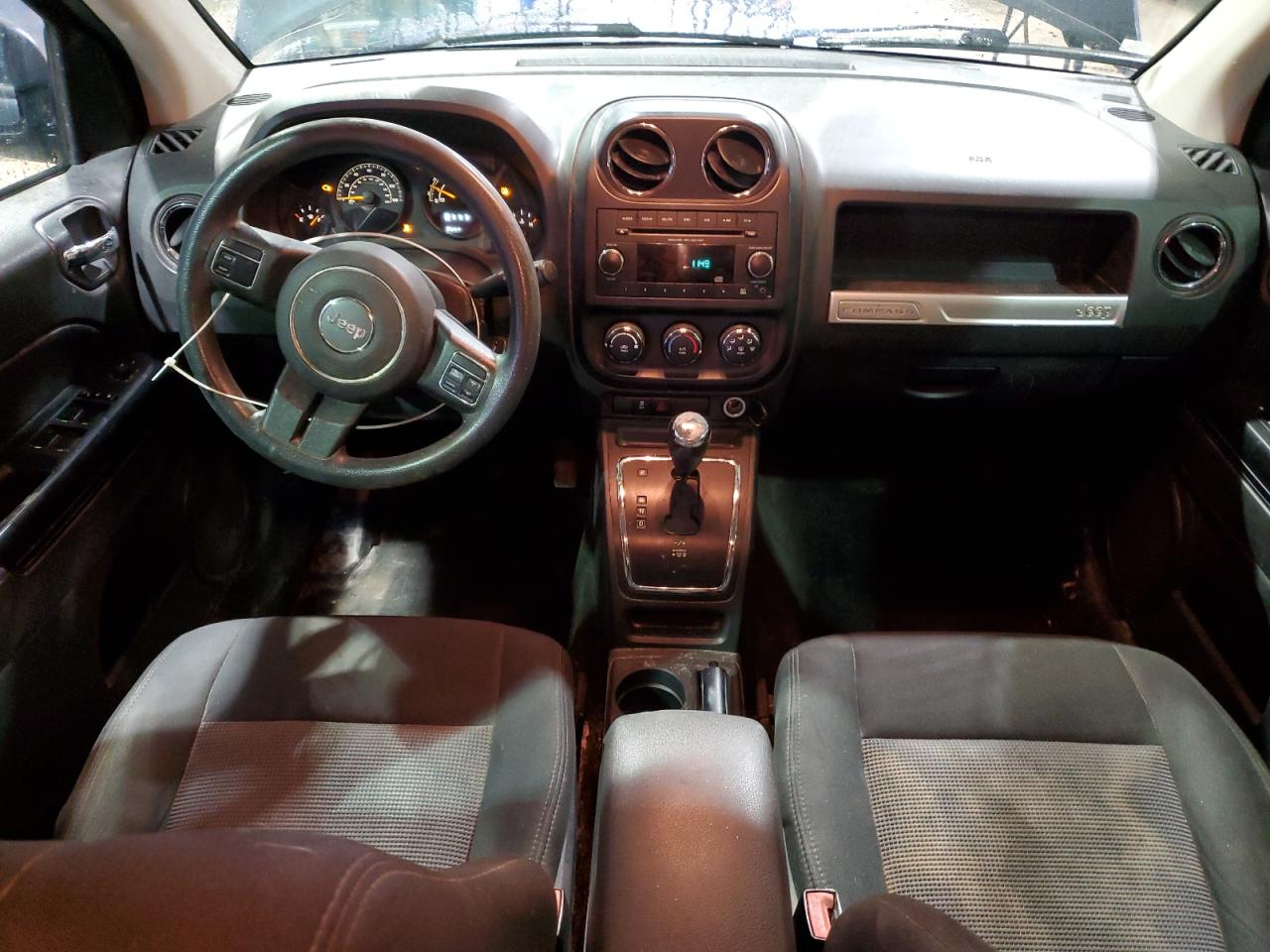2015 Jeep Compass VIN 1C4NJDBB1FD424068 Copart auction photo, minor dent/scratches damage thumbnail 8