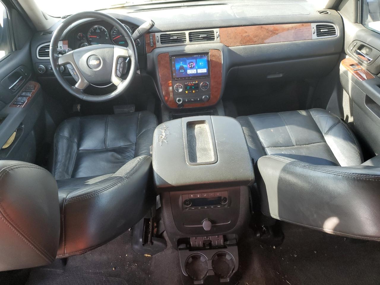 2012 Chevrolet Suburban VIN 1GNSKJE74CR216133 Copart auction photo, front end damage thumbnail 8