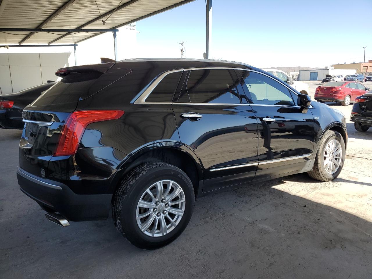 2017 Cadillac XT5 VIN 1GYKNARS8HZ163758 Copart auction photo, front end / mechanical damage thumbnail 3