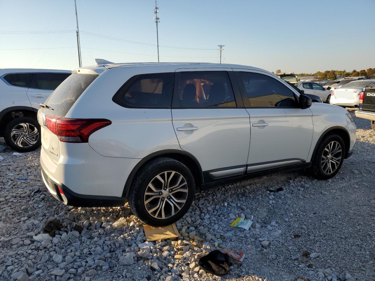 2017 Mitsubishi Outlander VIN JA4AD2A38HZ049042 Copart auction photo, side damage thumbnail 3