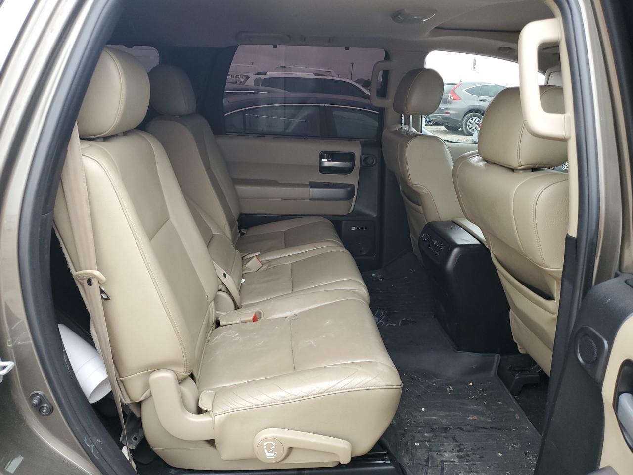 2014 Toyota Sequoia VIN 5TDKY5G17ES055546 Copart auction photo, front end / minor dent/scratches damage thumbnail 11