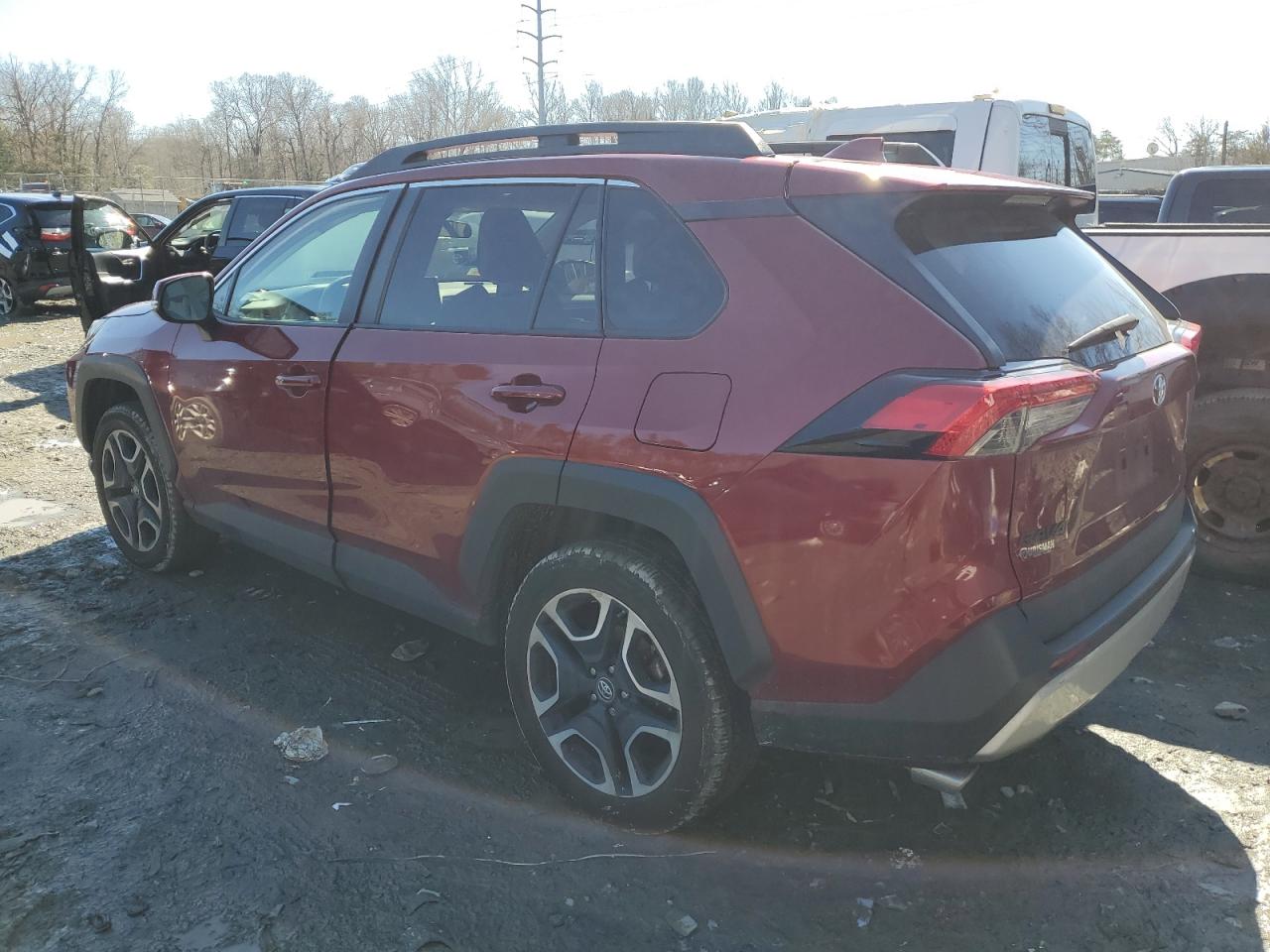 2019 Toyota RAV 4 VIN 2T3J1RFV4KW044350 Copart auction photo, mechanical / minor dent/scratches damage thumbnail 2