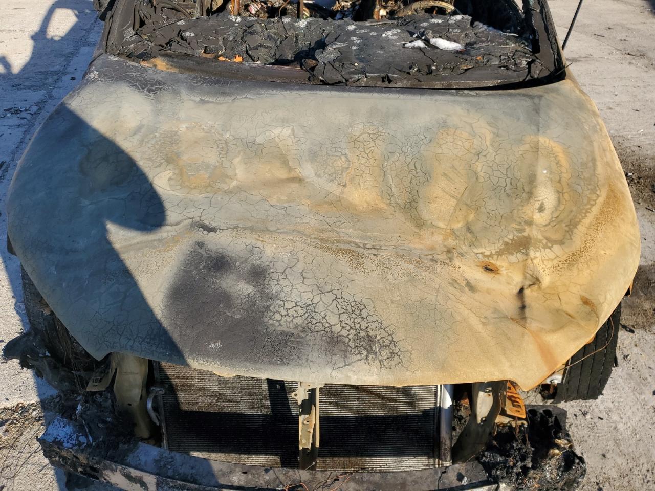 2019 Toyota Highlander VIN 5TDJZRFH3KS968721 Copart auction photo, burn / burn - interior damage thumbnail 13