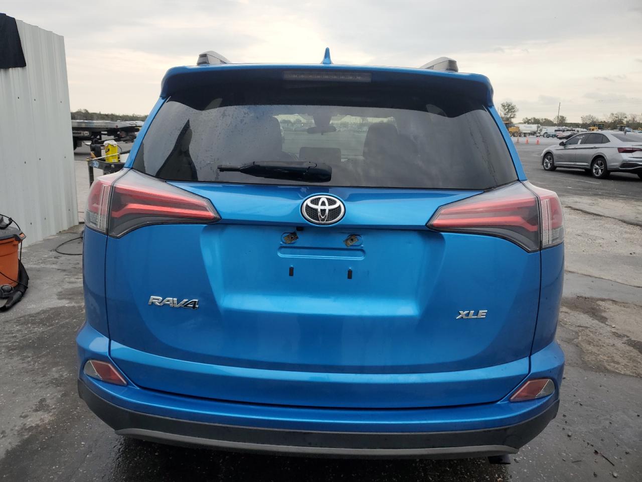 2018 Toyota RAV 4 VIN JTMWFREVXJJ731726 Copart auction photo, normal wear damage thumbnail 6