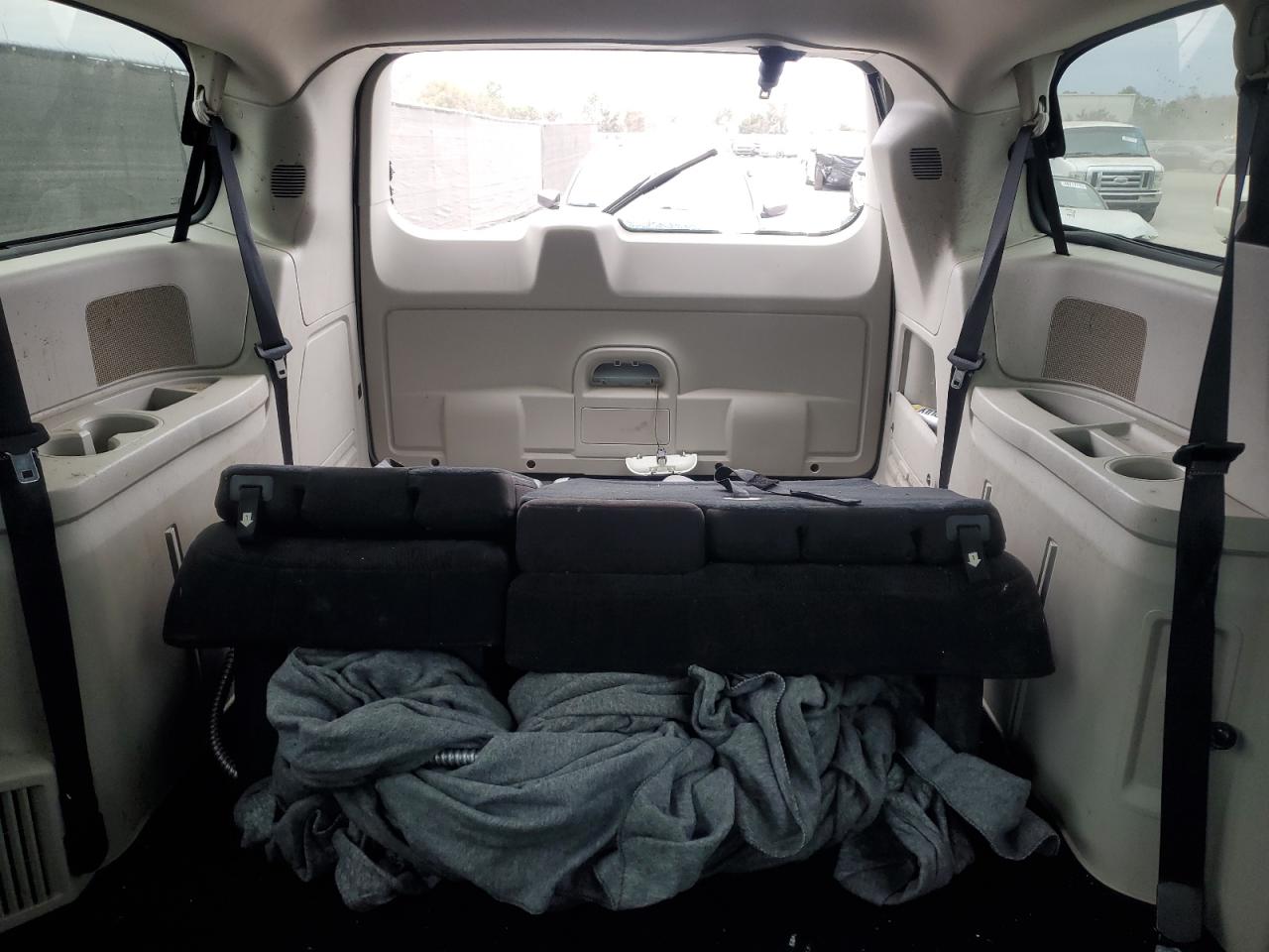2012 Dodge Caravan VIN 2C4RDGCG4CR146957 Copart auction photo, all over damage thumbnail 10