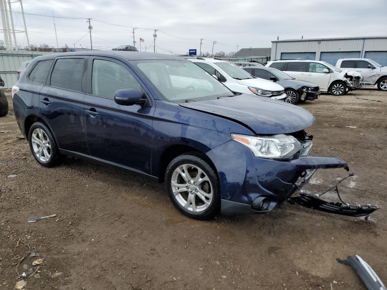 2014 Mitsubishi Outlander VIN JA4AD3A34EZ012670 Copart auction photo, front end / side damage thumbnail 4